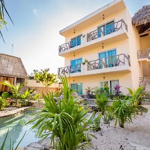 https://jaakbal-tulum.tulum-hotels.net